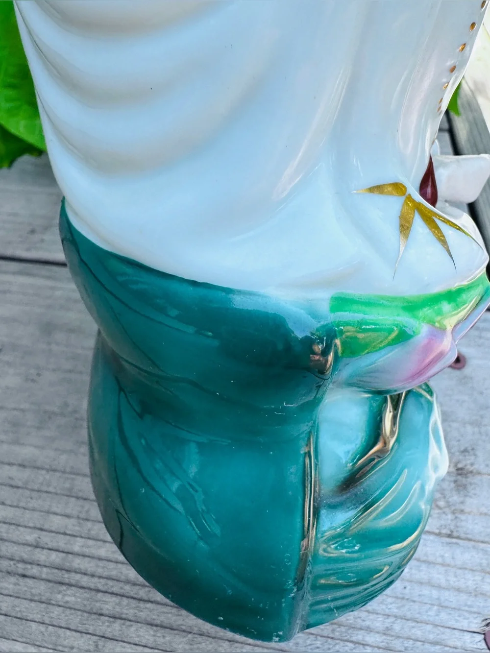 Vintage White and Gold Porcelain Guanyin Figurine - Home Accents